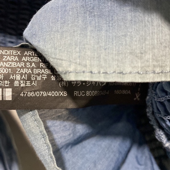 Zara puff sleeve smocked top faded‎ blue color - Picture 6 of 8